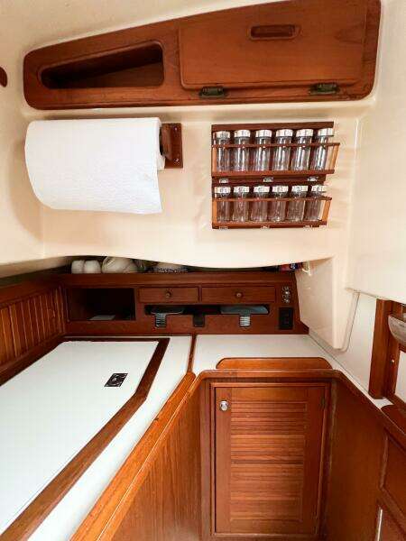 DELICIA 40ft Island Packet Yacht For Sale