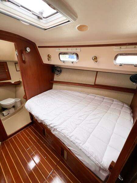 DELICIA 40ft Island Packet Yacht For Sale