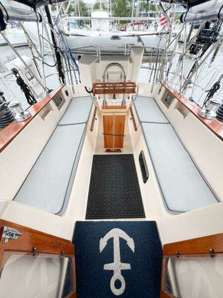DELICIA 40ft Island Packet Yacht For Sale
