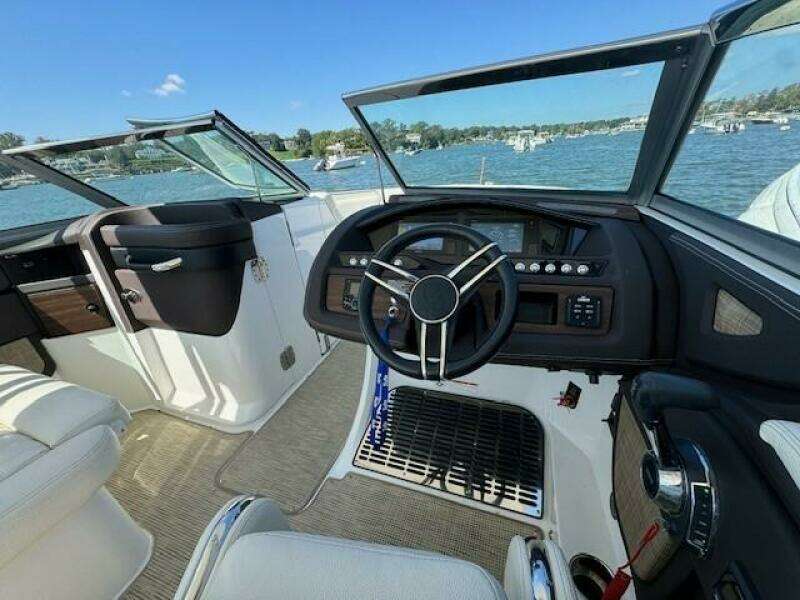 27ft Cobalt Yacht For Sale