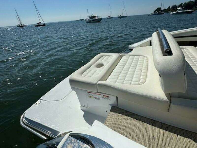 27ft Cobalt Yacht For Sale