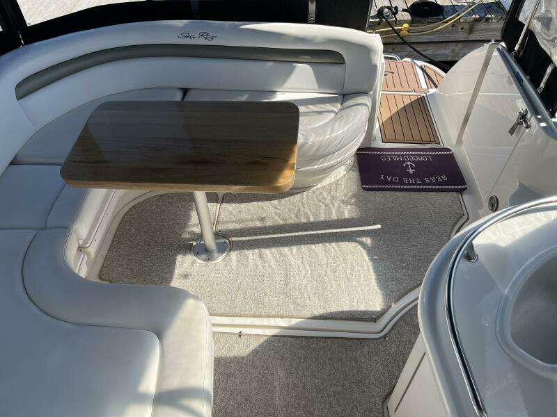 Loaded Miles 34ft Sea Ray Yacht For Sale