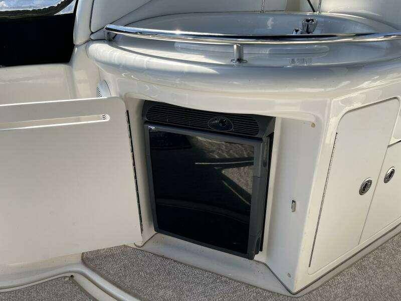 Loaded Miles 34ft Sea Ray Yacht For Sale