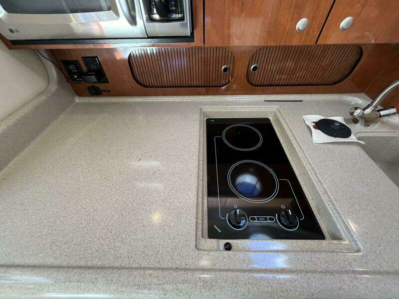 Loaded Miles 34ft Sea Ray Yacht For Sale