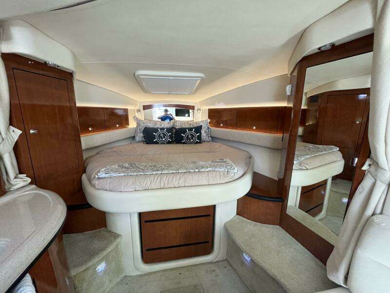 Loaded Miles 34ft Sea Ray Yacht For Sale