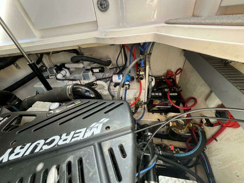 Loaded Miles 34ft Sea Ray Yacht For Sale