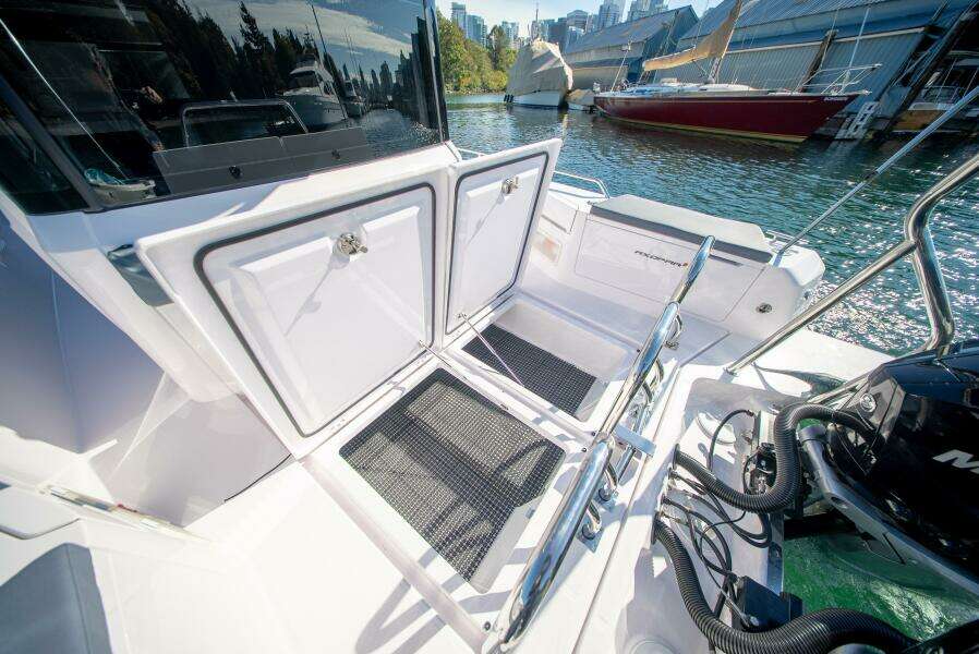 37ft Axopar Yacht For Sale