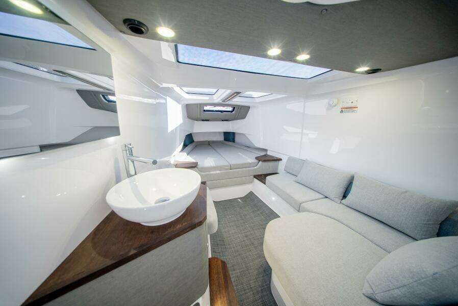 37ft Axopar Yacht For Sale