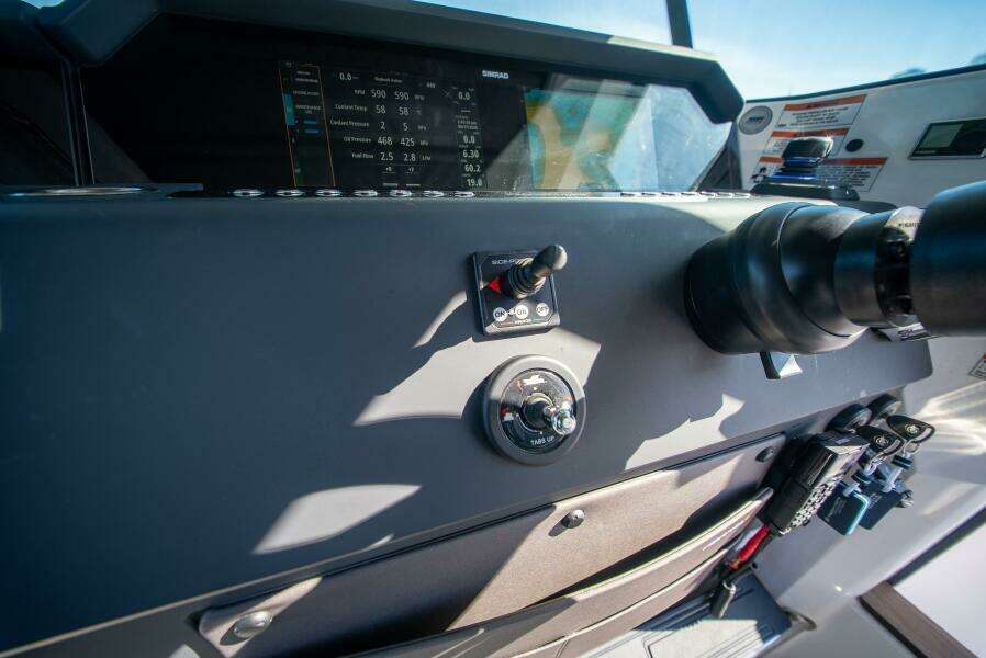 37ft Axopar Yacht For Sale
