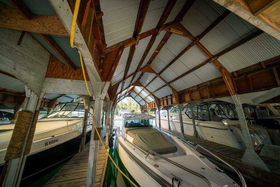 37ft Axopar Yacht For Sale