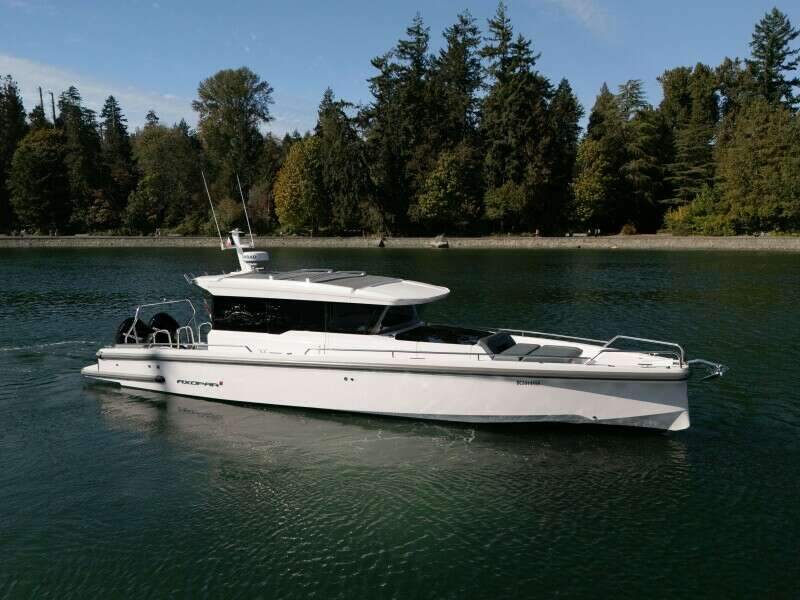 37ft Axopar Yacht For Sale