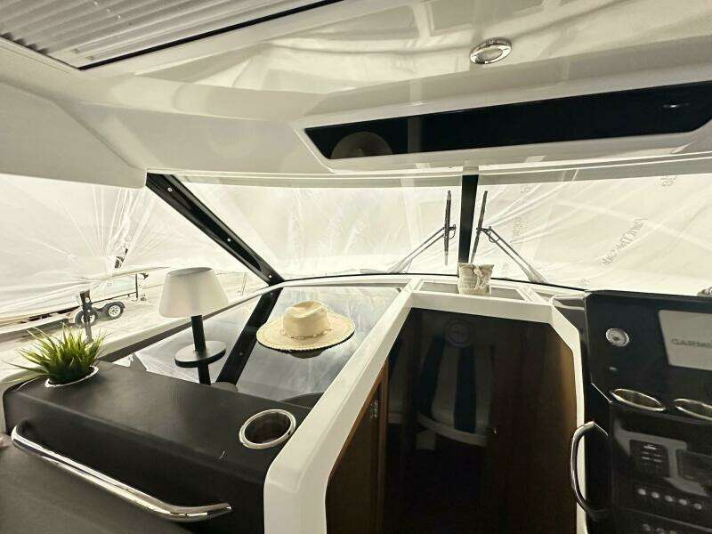 34ft Jeanneau Yacht For Sale