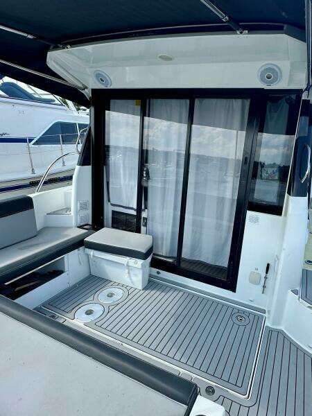 34ft Jeanneau Yacht For Sale