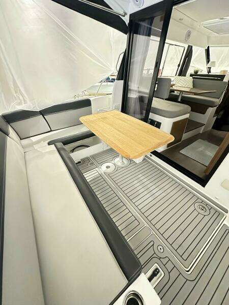 34ft Jeanneau Yacht For Sale