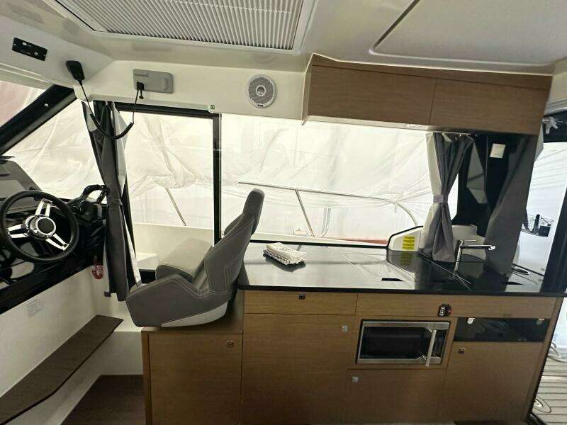 34ft Jeanneau Yacht For Sale