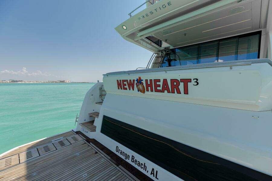 2019 Prestige 590 Fly 'New Heart' - Swim Platform