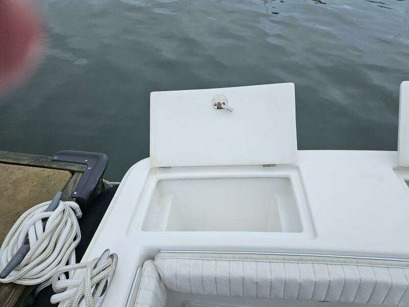 24ft Topaz Yacht For Sale