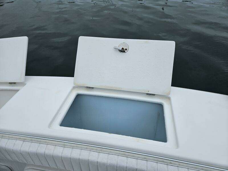 24ft Topaz Yacht For Sale