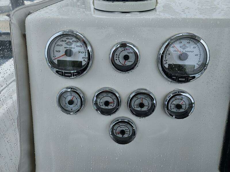 24ft Topaz Yacht For Sale