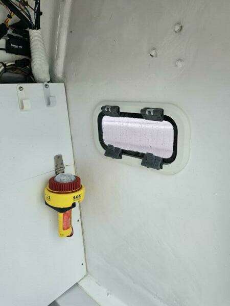 24ft Topaz Yacht For Sale