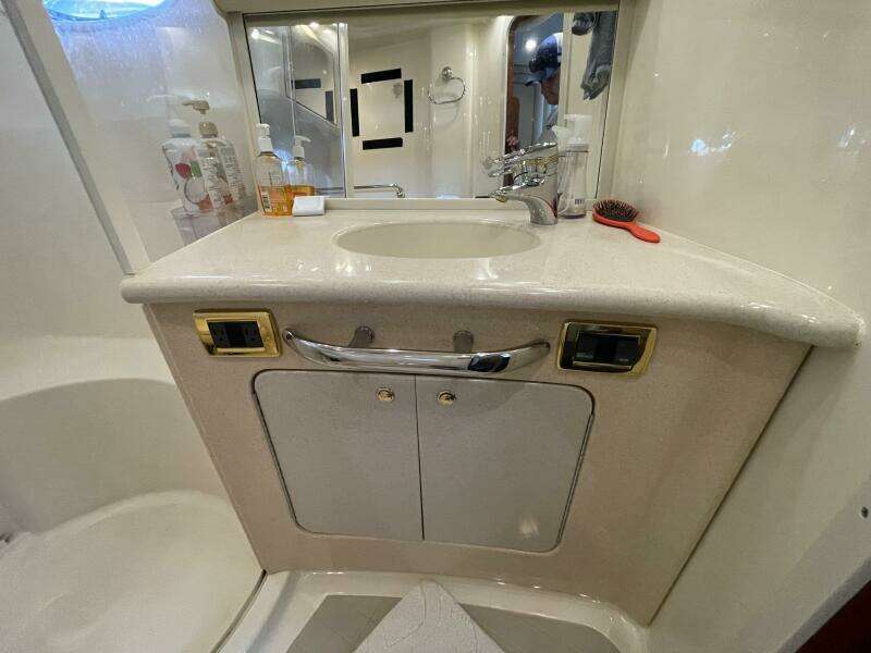 56ft Sea Ray Yacht For Sale