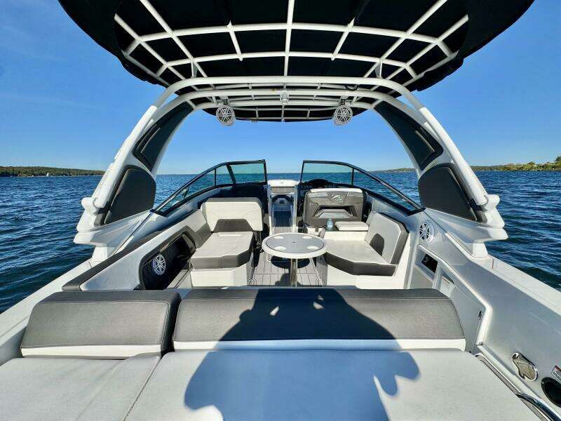 30ft Monterey Yacht For Sale