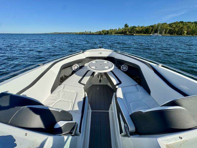 30ft Monterey Yacht For Sale