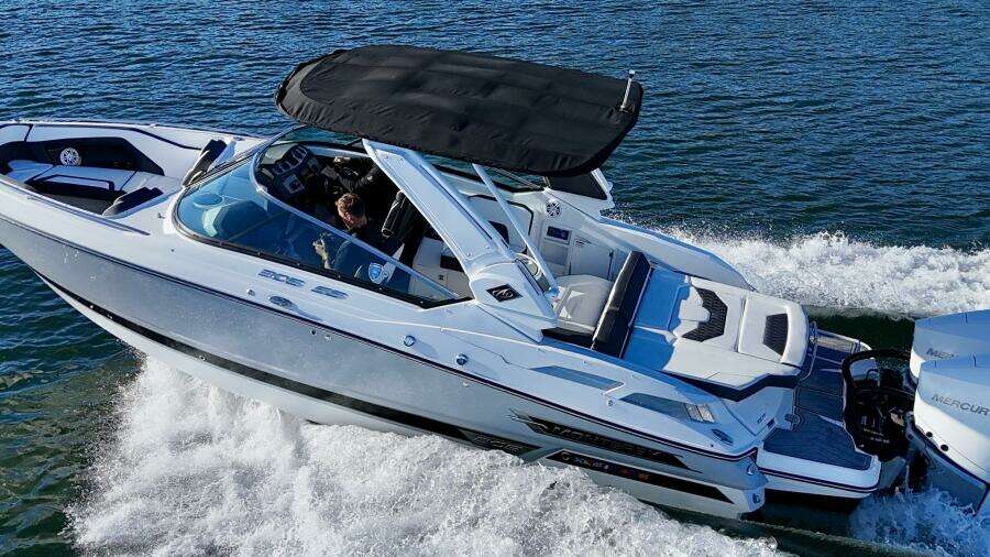 30ft Monterey Yacht For Sale
