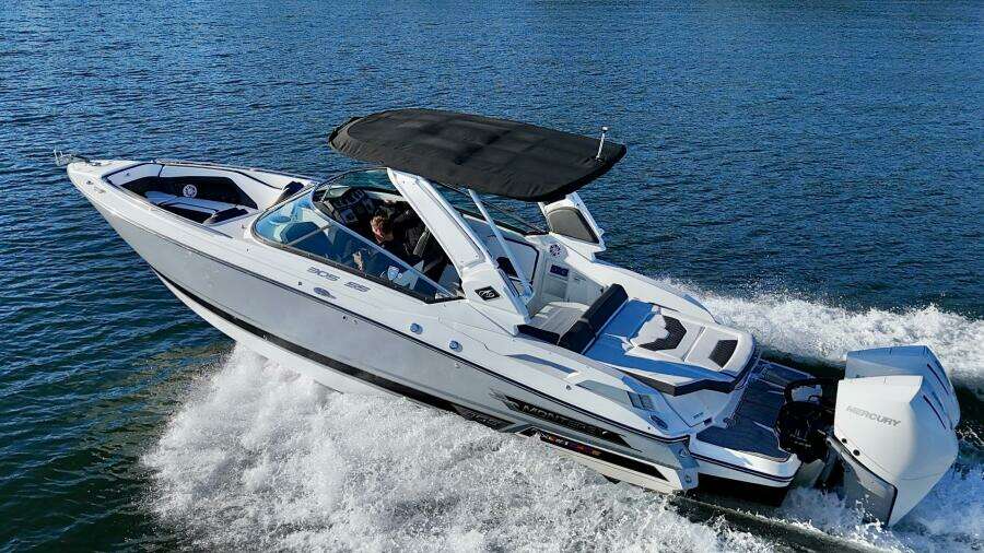 30ft Monterey Yacht For Sale