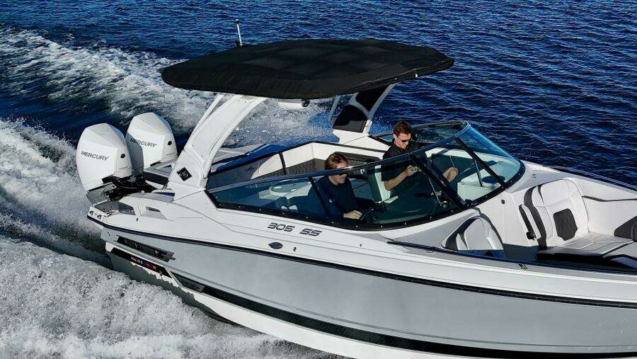 30ft Monterey Yacht For Sale
