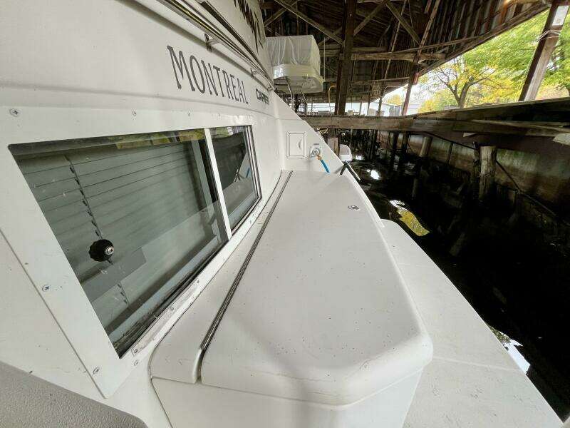 WILD THING IV 35ft Carver Yacht For Sale