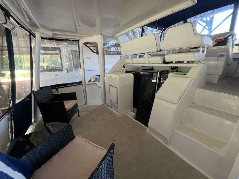 WILD THING IV 35ft Carver Yacht For Sale
