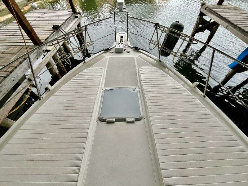 WILD THING IV 35ft Carver Yacht For Sale