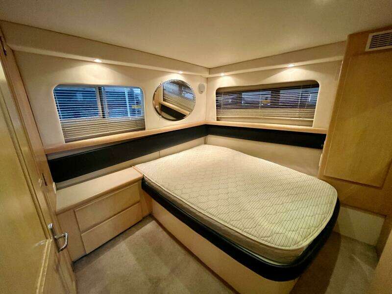 WILD THING IV 35ft Carver Yacht For Sale