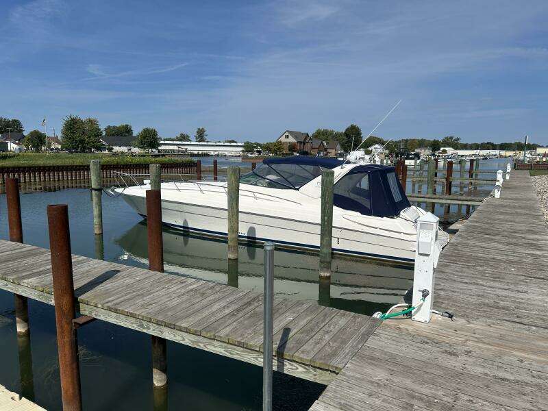 Photo of 47' Wellcraft Excalibur 2004