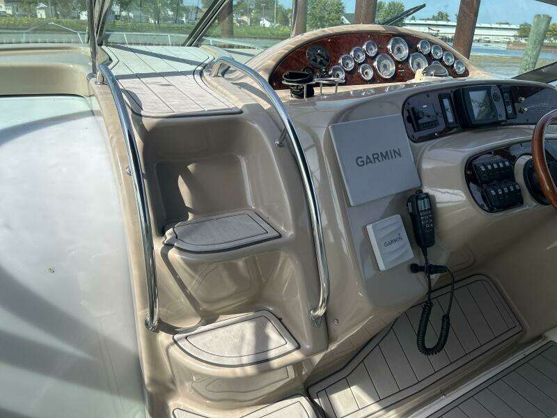 47ft Wellcraft Yacht For Sale