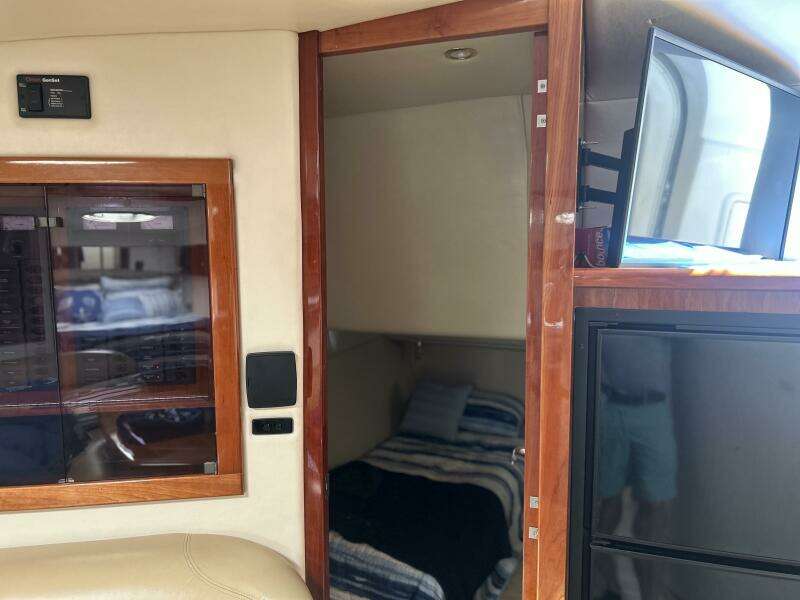 47ft Wellcraft Yacht For Sale