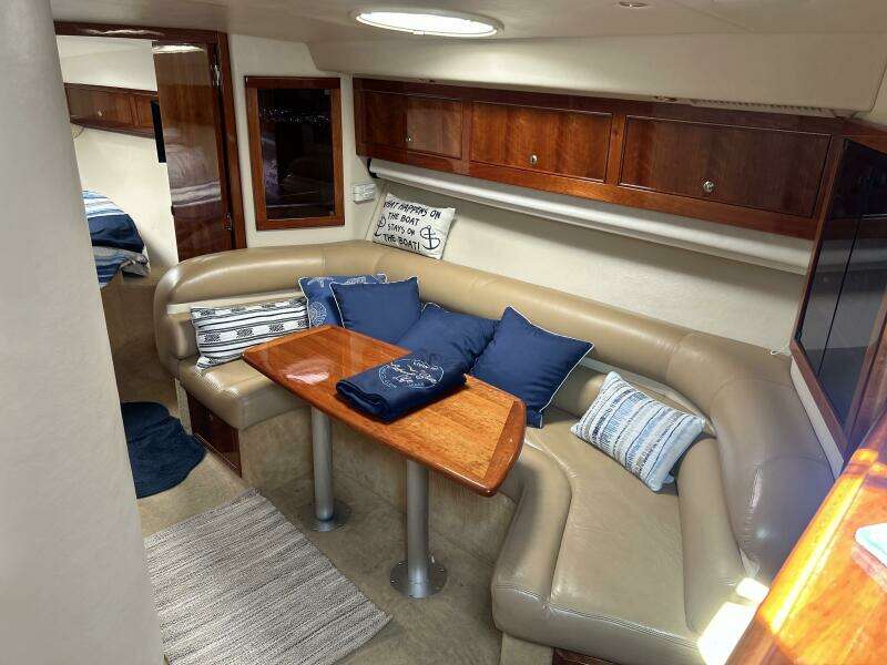 47ft Wellcraft Yacht For Sale
