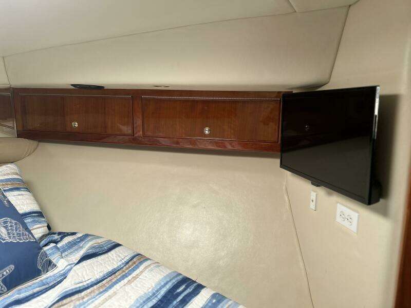 47ft Wellcraft Yacht For Sale