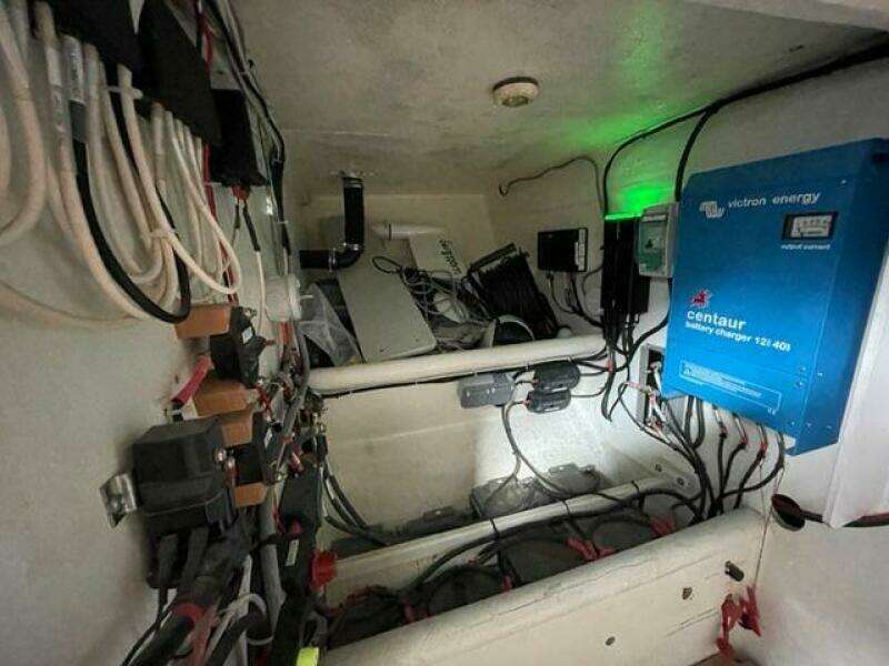 IMAGINE 42ft Custom Yacht For Sale