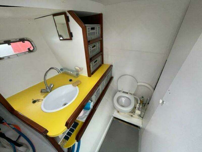 IMAGINE 42ft Custom Yacht For Sale