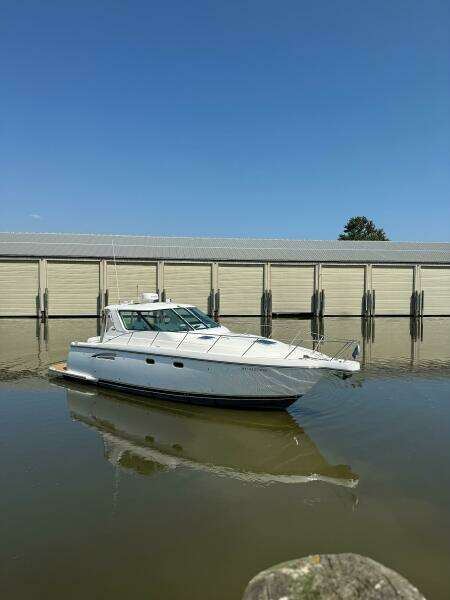 36ft Tiara Yachts Yacht For Sale