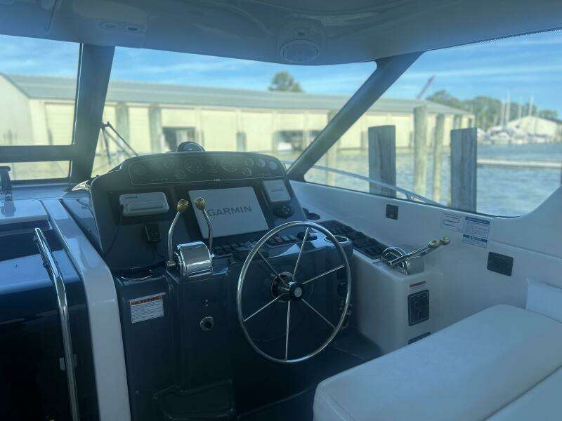 36ft Tiara Yachts Yacht For Sale