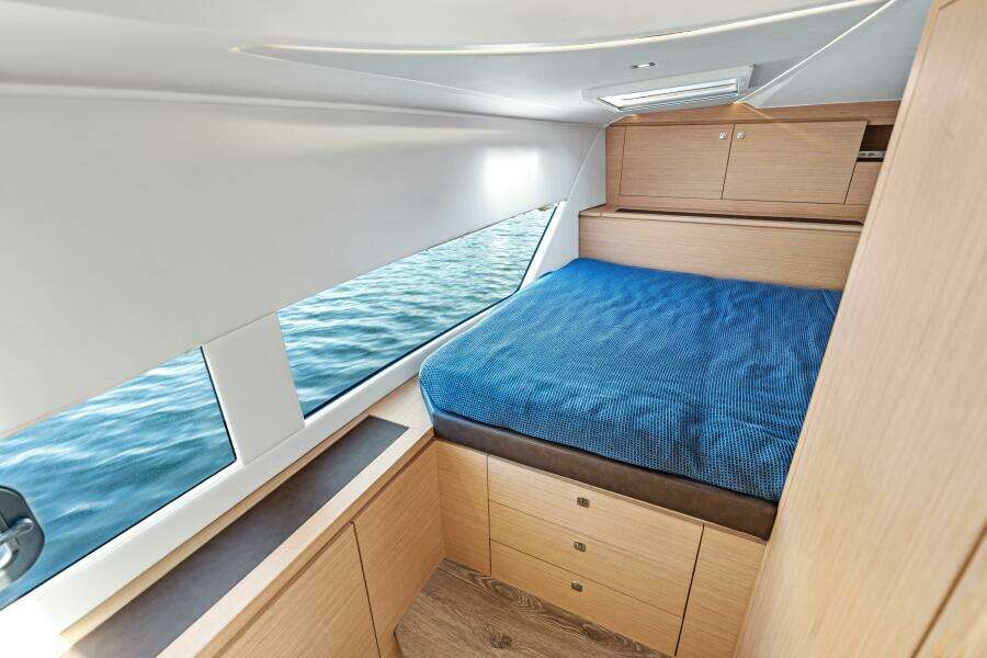 37ft Makai Yacht For Sale