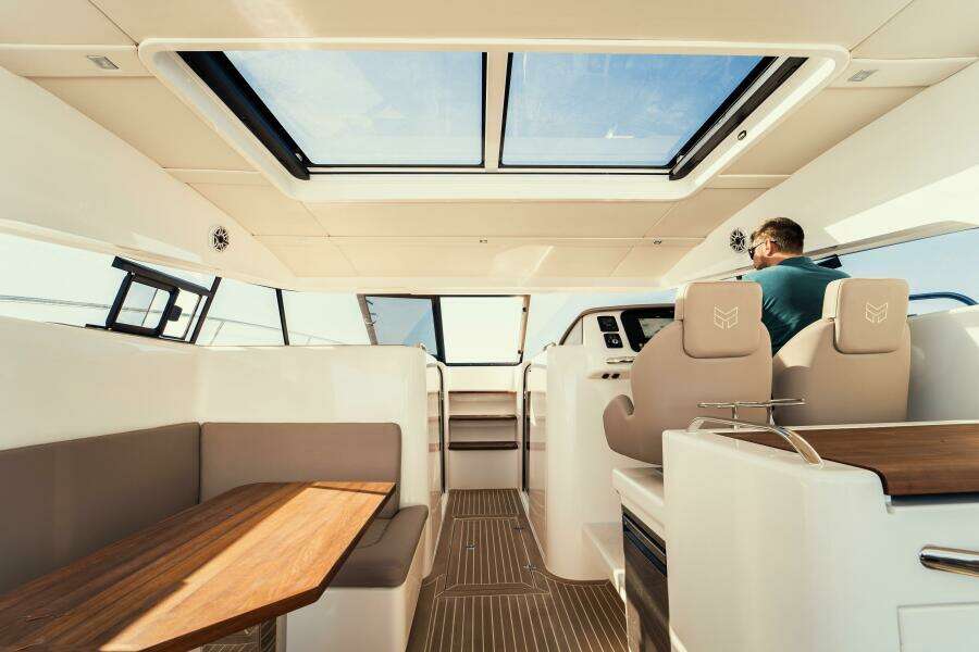 37ft Makai Yacht For Sale