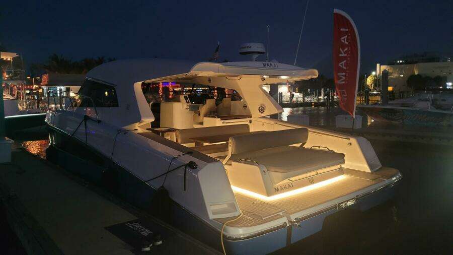 37ft Makai Yacht For Sale