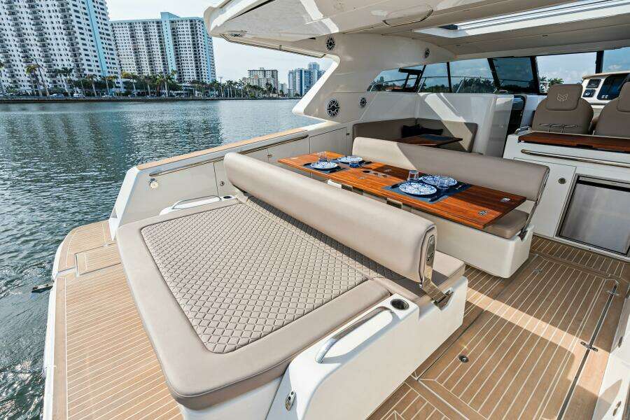 37ft Makai Yacht For Sale