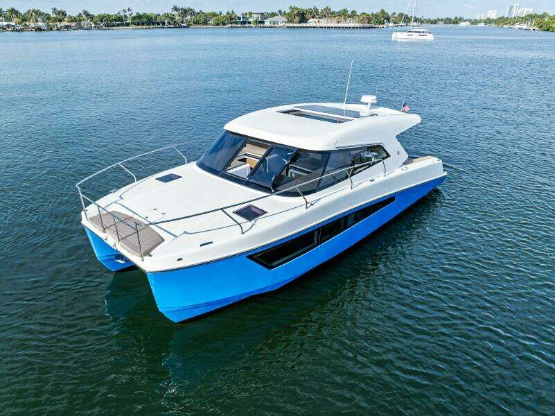 37ft Makai Yacht For Sale