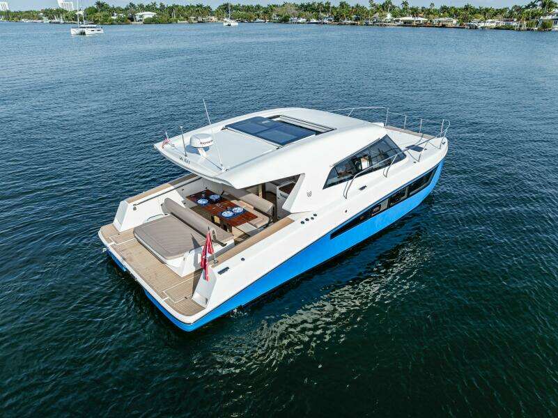 37ft Makai Yacht For Sale