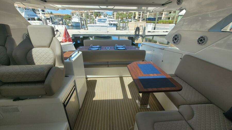37ft Makai Yacht For Sale